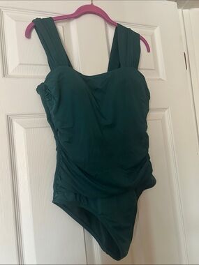 Jantzen one piece swimsuit. Size 8.